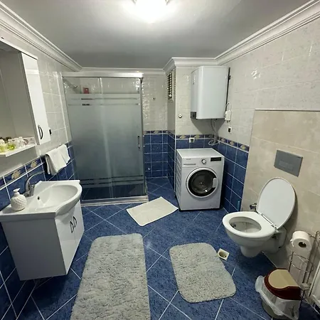 Kusadasi'nda Sahile 200 Metre * Kusadası